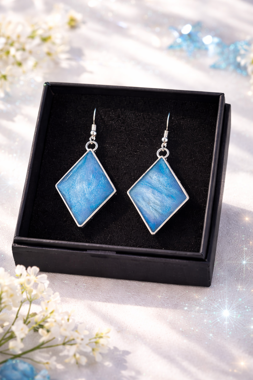 Chefchaouen diamond earrings